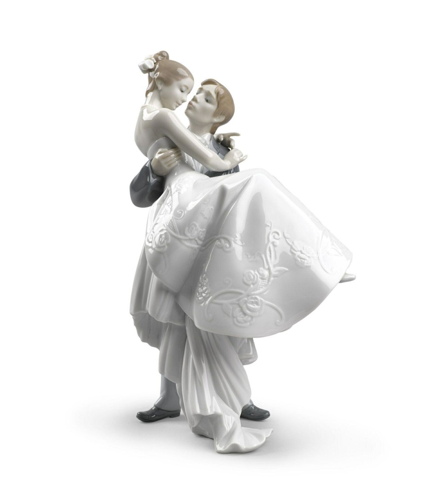 Gifts Lladró  | The Happiest Day Couple Figurine Type 356